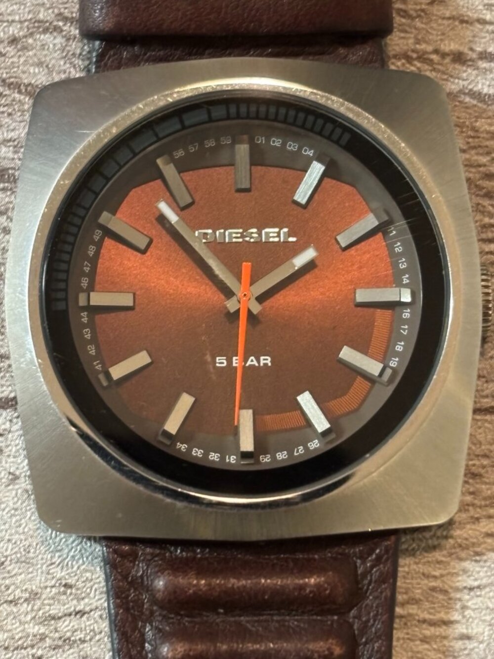 Diesel DZ-1302 Men’s Wristwatch – Brown Genuine Leather Band – 5 BAR